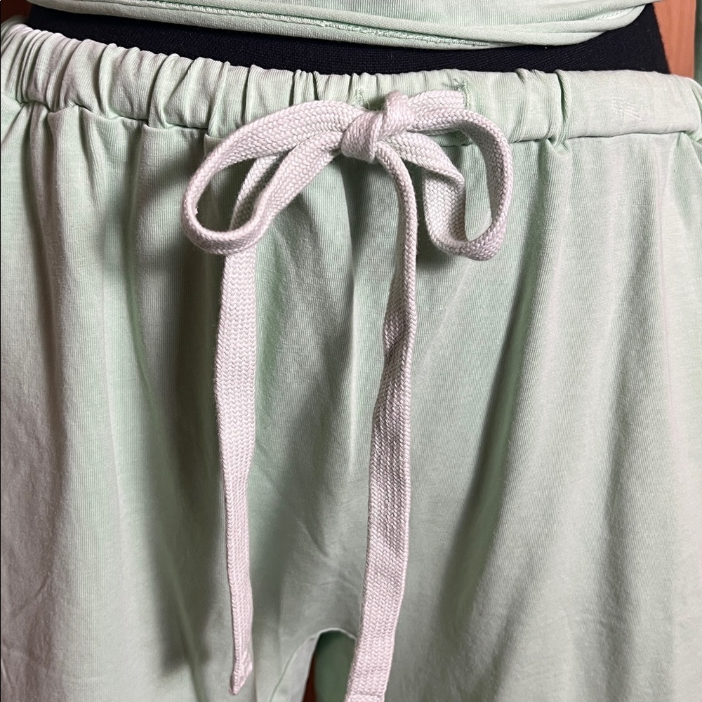 NWOT FREE PEOPLE Movement Hot Shot Easy Set - Picture 8 of 13